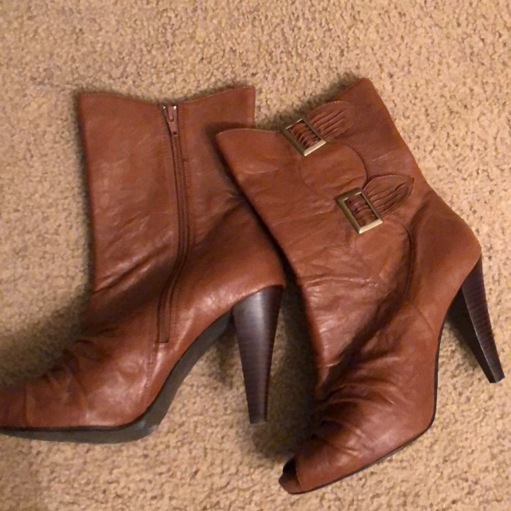 Chinese Laundry booties